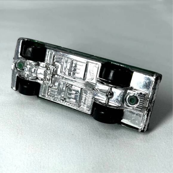 Hot Wheels Ford Thunderbolt 2001 Green Flames Vintage Car Mattel 1:64 Diecast - Picture 8 of 8